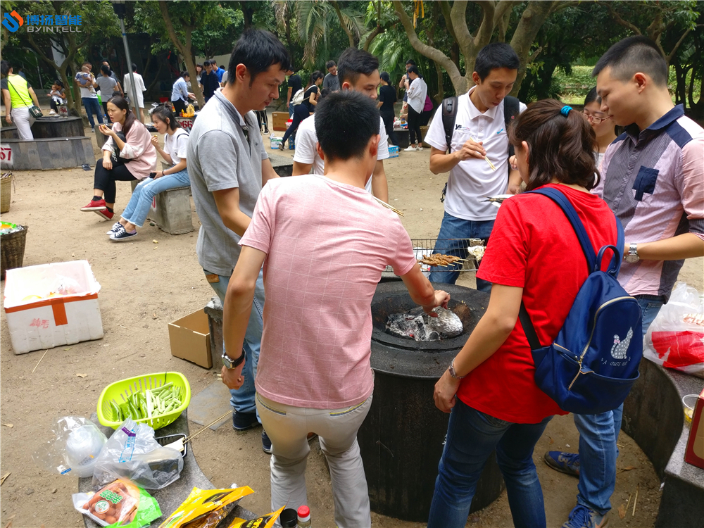 博揚智能鳳凰山燒烤記團建活動